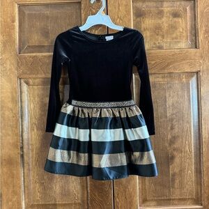 Sweet Heart Rose Girl's Dress - Size 6X